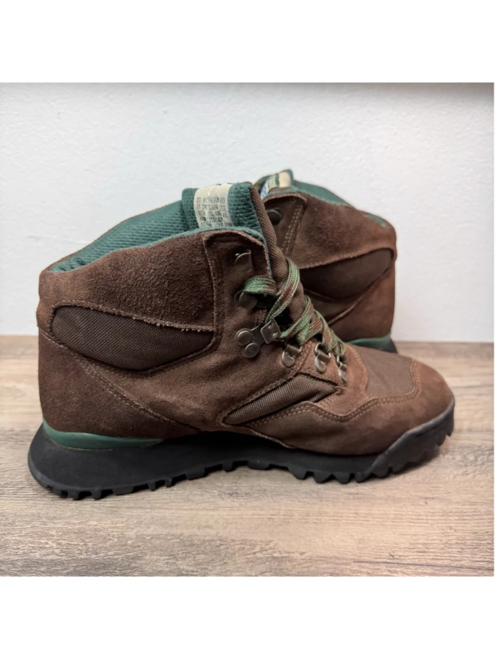 Vintage New Balance H515 Brown Suede Hiking Boots Trail Outdoor Women’s 8.5